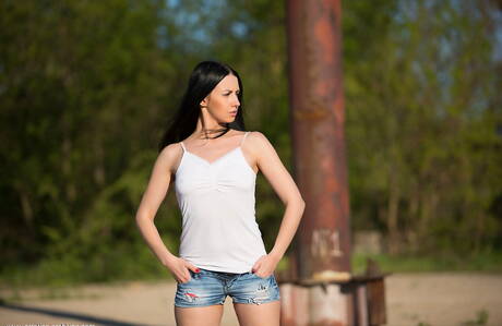 Errotica Archives invite you to explore xxx pics featuring Veronica Snezna showing perfect form