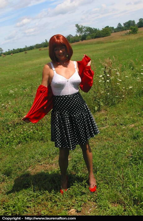 Stockings VR pleased to share with you a free gallery with Abigail Fraser xxx gallery 237708